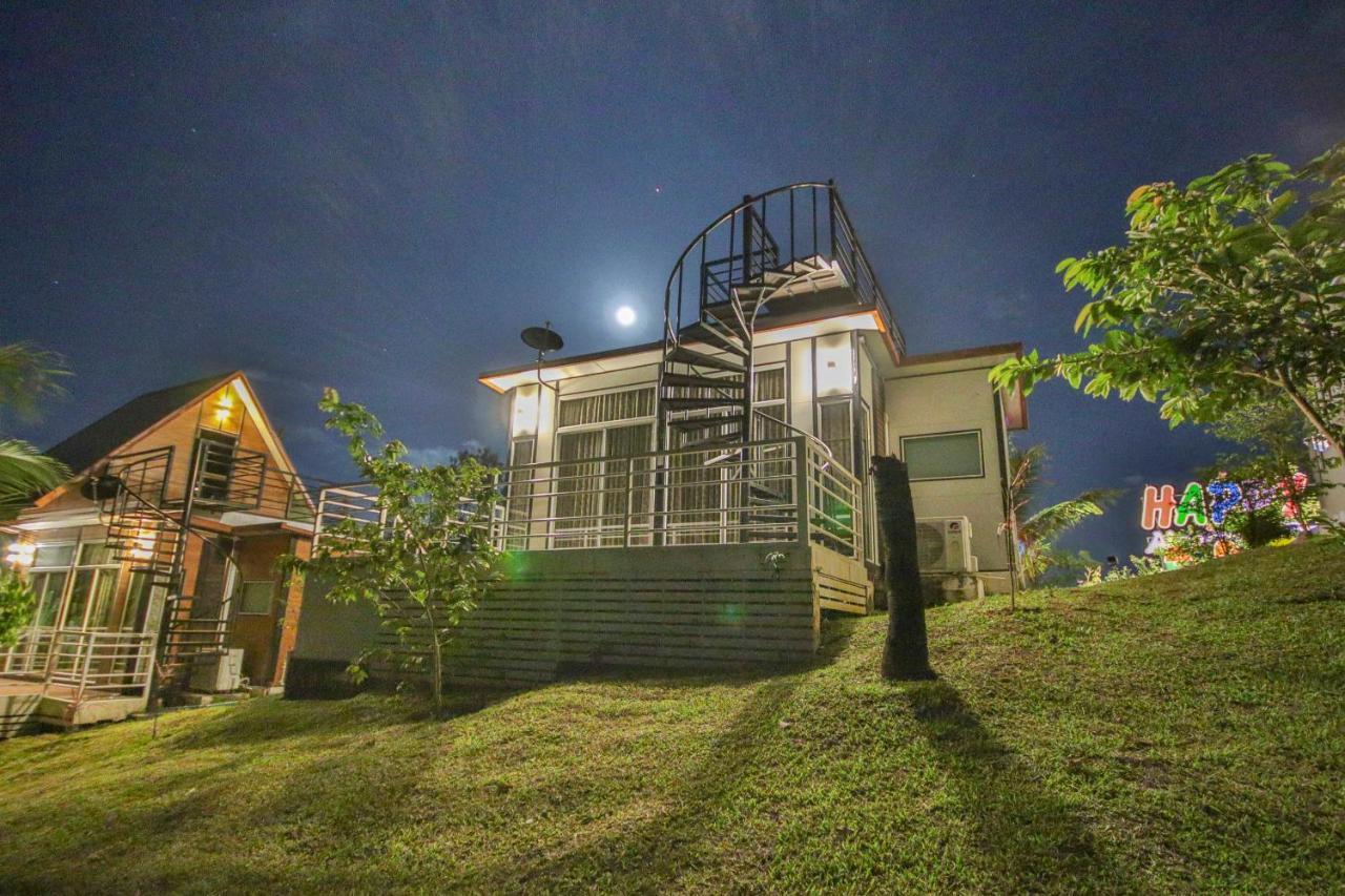 Happy Mountain Airport Resort Nai Yang Екстер'єр фото