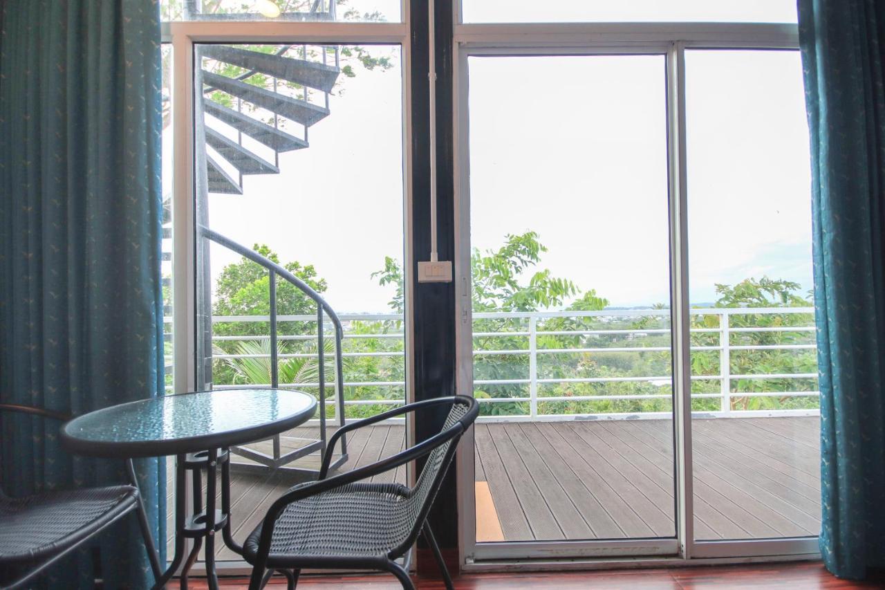 Happy Mountain Airport Resort Nai Yang Екстер'єр фото